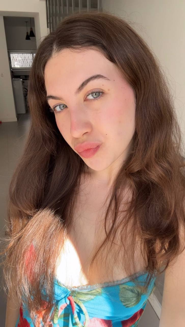 Nude girl Amber in Davao