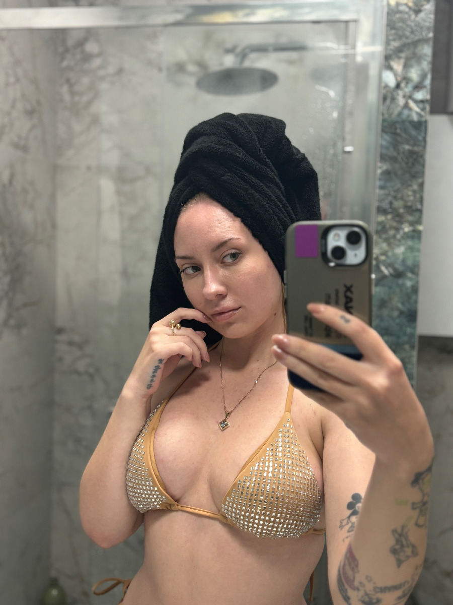 Nude girl KateV in Davao